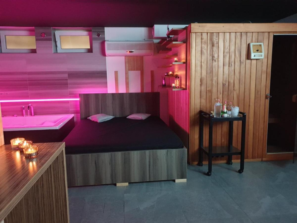 Private Wellness Apartment トレビニェ エクステリア 写真