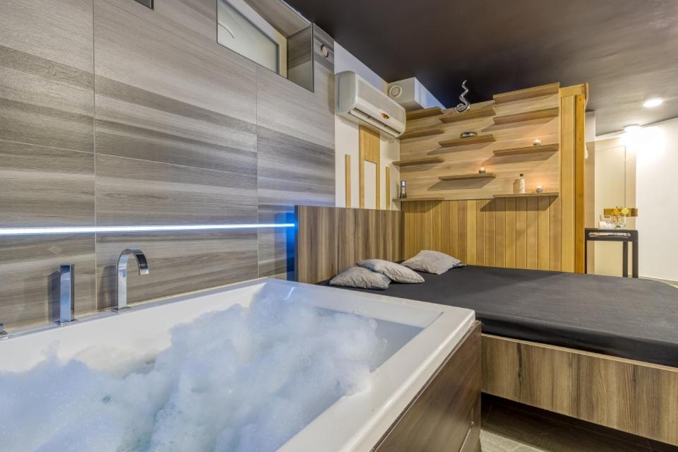 Private Wellness Apartment トレビニェ エクステリア 写真